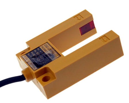 Czujnik optyczny G52U30PH/ADJ szczelinowy