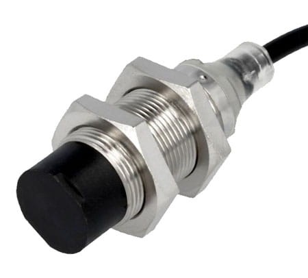 Czujnik indukcyjny E2B-M18KN16-WP-B1 2M